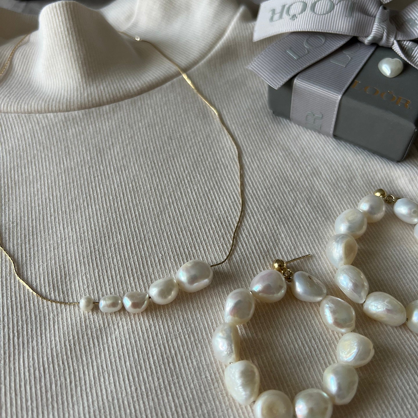 Lantisor argint cu perle Wanderlust
