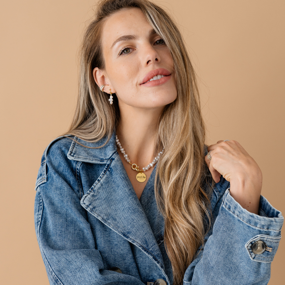 Perla9 Maner telefon / Colier THE TWIST accesoriu multifunctional din perle sintetice - placat cu aur galben