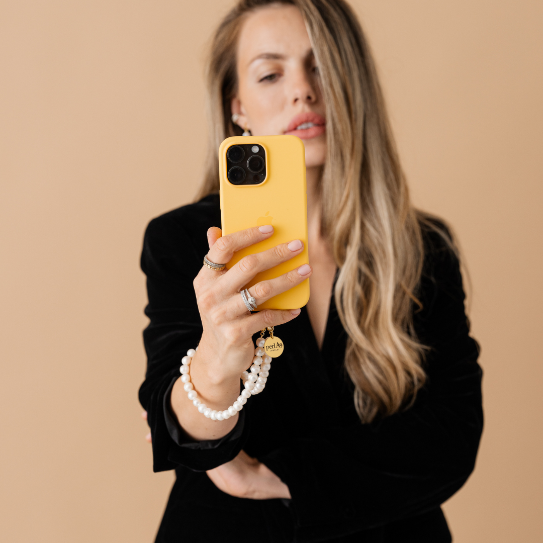 Perla9 Maner telefon / Colier THE NATURAL accesoriu multifunctional din perle de cultura - placat cu aur galben