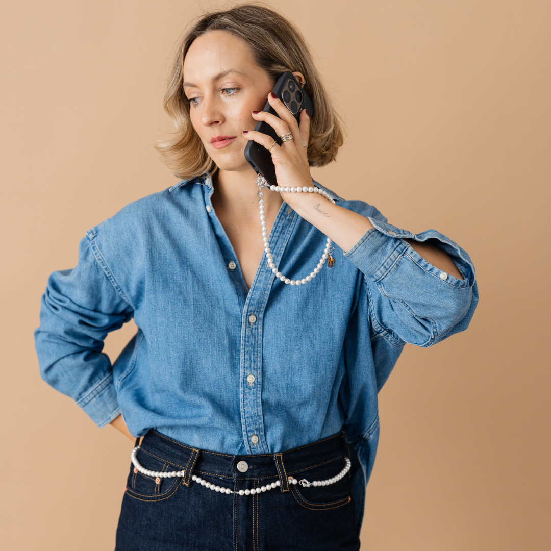 Perla9 Lant telefon / Colier / Curea THE CLASSY accesoriu multifunctional din perle scoica - placat cu aur galben