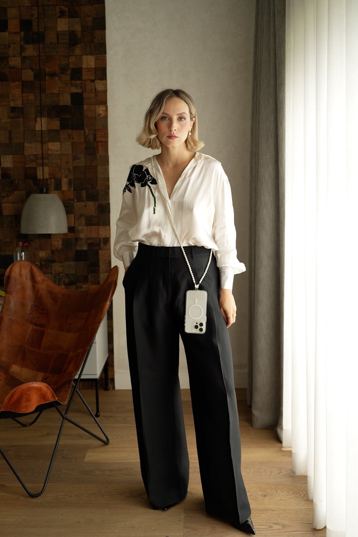 Perla9 Lant telefon / Colier / Curea THE CLASSY accesoriu multifunctional din perle scoica - placat cu aur galben