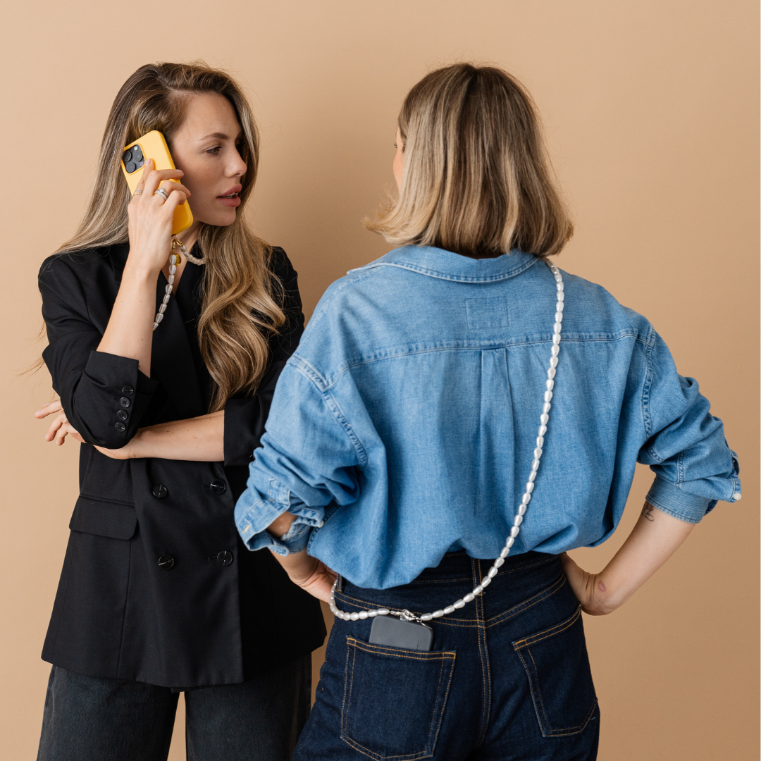 Perla9 Lant telefon / Colier / Curea THE ESSENTIAL accesoriu unisex multifunctional din perle sintetice - placat cu aur galben