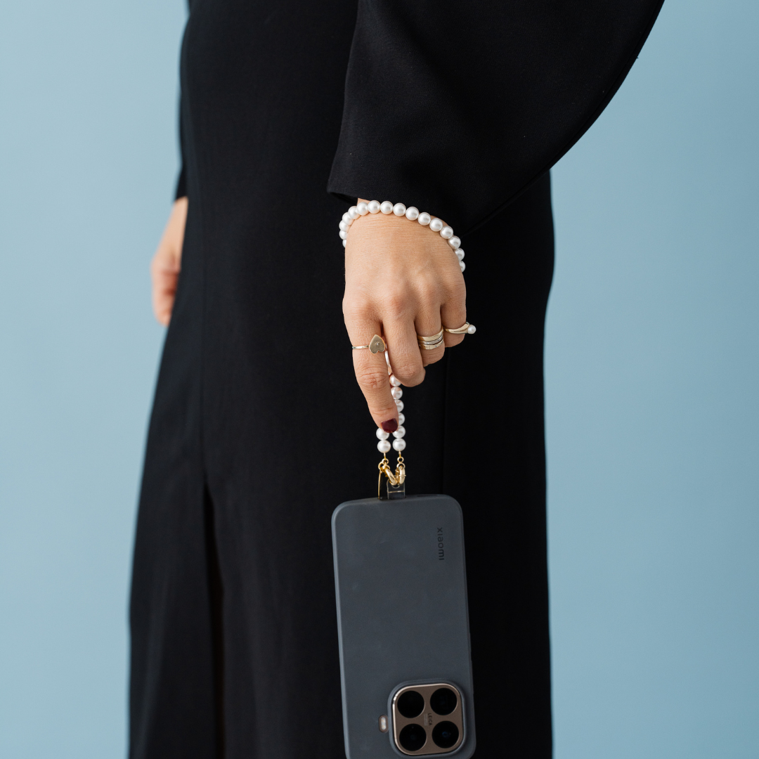 Perla9 Lant telefon / Colier / Curea THE CLASSY accesoriu multifunctional din perle scoica - placat cu aur galben