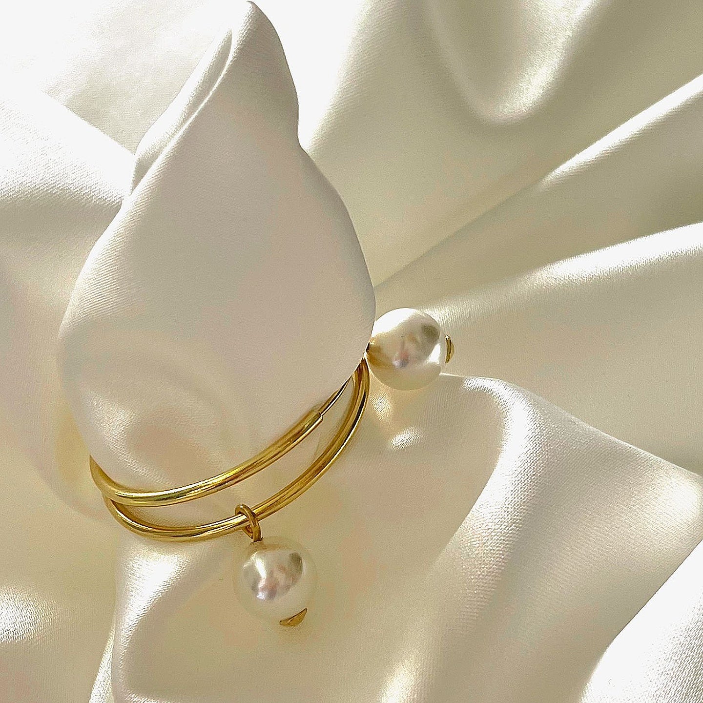 Cercei rotunzi argint creole Hoopy Pearl - placati aur galben 18K