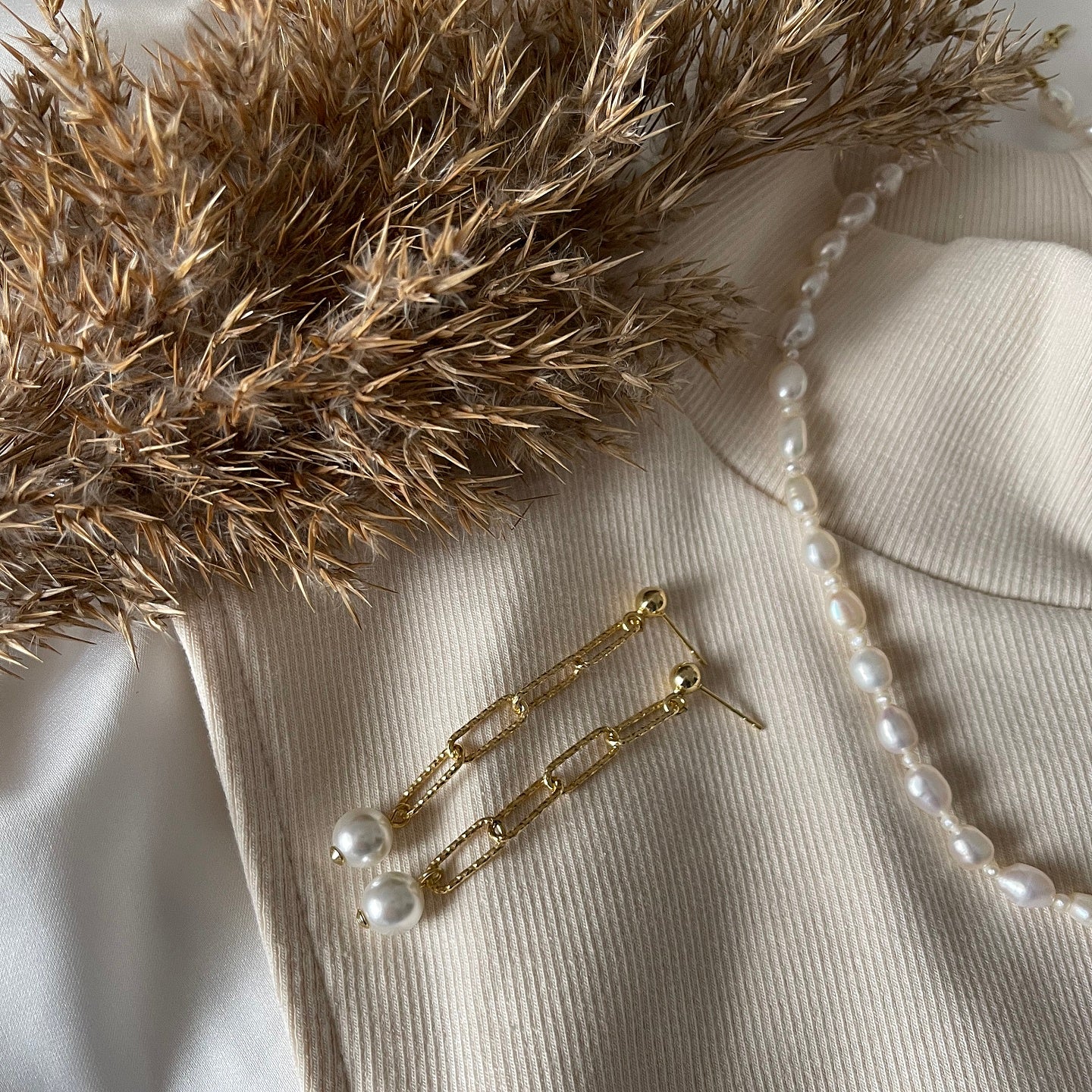 Cercei lungi argint cu perla Centerpiece - placati aur galben 18K