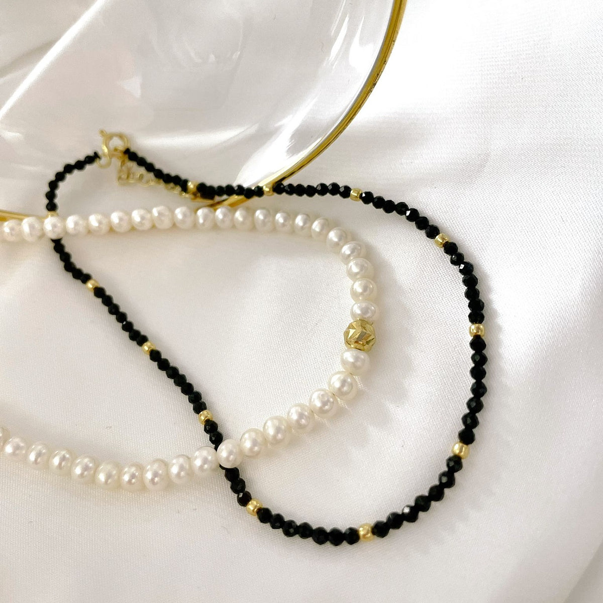 Bratara de picior argint cu pietre negre Black Orchid - placata aur galben 18K